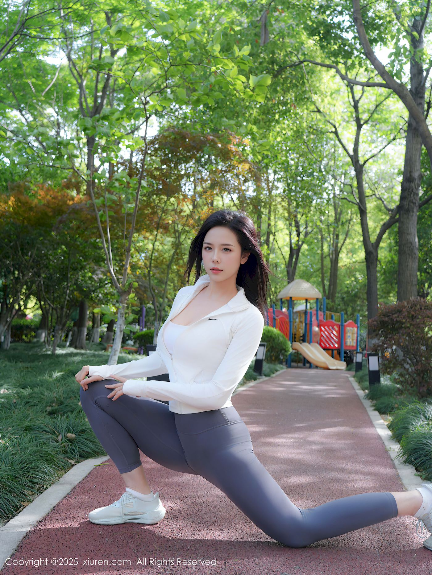 玫瑰我爱你白蓝瑜伽服性感写真