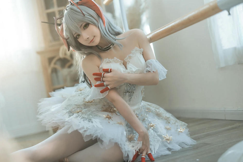图片[14]-是三不是世w – 明日方舟 W 芭蕾【27P】 – COSPLAY-御萝部落