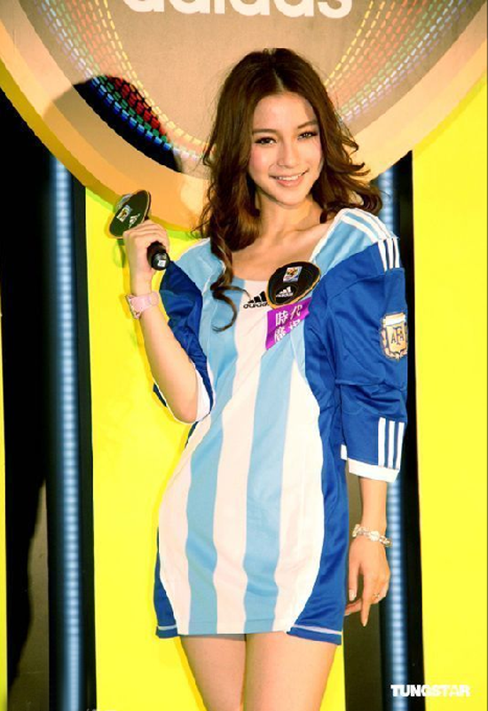 AngelaBaby化身性感足球宝贝-御萝部落