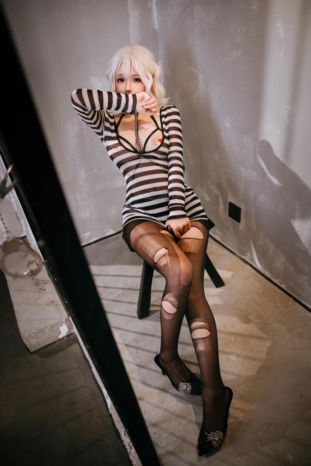 图片[30]-日奈嬌 審訊室【135P】 – COSPLAY-御萝部落